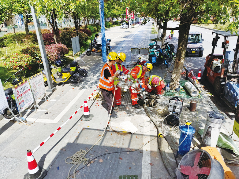  南海UV-CIPP紫外光固化修复